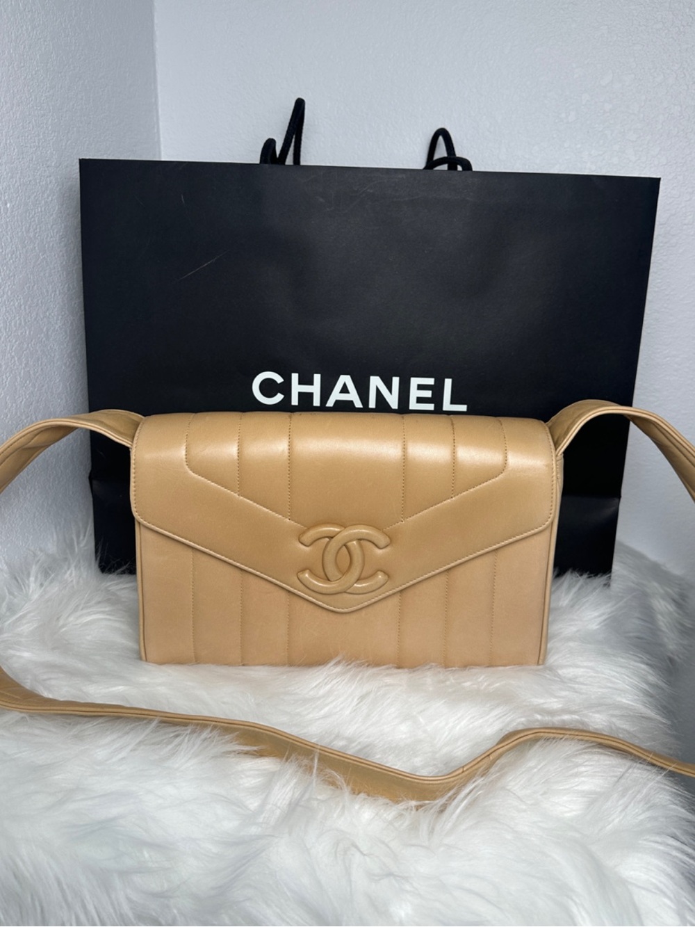 💯Authentic Vintage Chanel CC Logo Shoulder Bag – Beige Lambskin 🍀